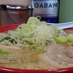 らーめん弁慶 - らーめん 弁慶 浅草本店 みそラーメン 横からの眺め