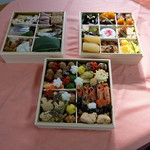 あじ彩　真 - おせち三段重（33000円）2016年12月