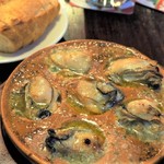 カウンティ クレア - 大粒牡蠣の窯焼き ガーリックバター