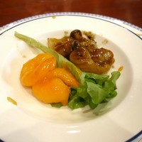 萬珍樓 本店 - 朱雀三品目：海老と松笠イカの二種作り