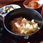 Momoyama - 1612 桃山 ●御飯
                           かに御飯、香の物

