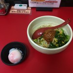 汁無し担々麺with温玉　2016.12。