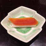 日本料理 とくを - 強肴。自家製カラスミ大根。