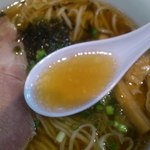 町田汁場 しおらーめん進化 - スープ