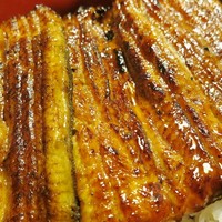 大江戸 南青山店 - 程良くタレが照り付いた感じの焼き目が何とも魅力的です！