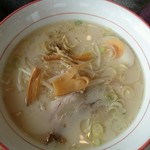 Taiwan bi shokuya - 定食の豚骨ラーメン
                        ※替え玉無料ですよ！