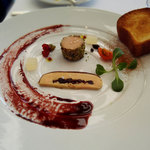 レストラン タテル ヨシノ 銀座 - トーション仕立てとマリネのフォアグラ　フリュイセック添え