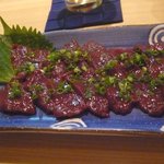 蕎麦バーかつのや - レバ刺し９５０円★★★★