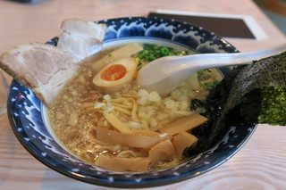 Ramen Izakaya - 背脂ラーメン（全部のせ）