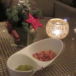 Lobby Lounge  - ナッツとオリーブ