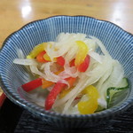 こびる食堂 in 八百よろず屋 ちいさな野菜畑 - 酢の物