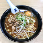 うどんのいなや - みそ中華＋生玉子