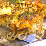 Okonomiyaki Teppanyaki Ikkyuu - コテでスパッと切りやすい！