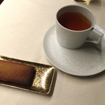 TACUBO - 焼きたてのフィナンシェと紅茶