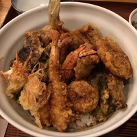 天ぷら 逢坂 - 特製天丼（賽巻・穴子・キス・アスパラ・椎茸・小玉葱・蓮天）