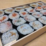 天史朗鮨 - おまかせ細巻き4本（かんぴょう、イクラ、イカの軟骨の塩辛、シラスとおかか）時価