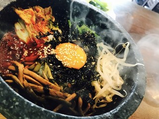 h Shingane - 石焼ビビンパ本格韓国料理の定番。