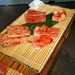 焼肉屋 - 