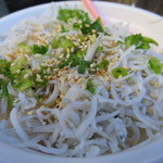 和食処ふくろう - 釜あげしらすのちょこっと丼アップ