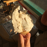 まきばのジャージー - パリパリキャラメルとクリ
      色が同じでしたね