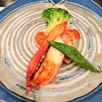 ステーキハウス ハマ  目黒店 - たらば蟹、焼けました