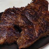 TACUBO - 焼きあがった６人前の田くぼ牛の薪焼き