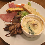 伊勢佐木町 ハイジのチーズが食べられるイタリアン　Taverna Bar Orso - ワンプレートランチ　ワンドリンク＆デザート付き1,500円