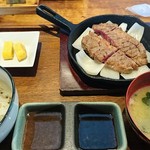 豚ステーキ専門店 かっちゃん - 