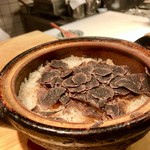 はらまさ - あーん、トリュフ土鍋ご飯(*´∀`)♪