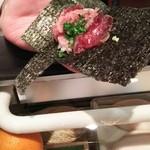 鮨 おさむ - 中落ち大トロとづけまぐろの巻物