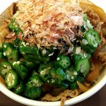 すき家 - 鰹節をかけたかつぶしｵｸﾗ牛丼