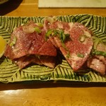 居酒屋 十万馬力 - 牛舌(690円)2人前