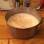 石焼パスタ kiteretsu食堂 - カルボナーラのスープ