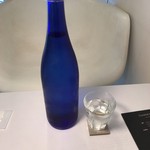 CafeWhite - お水とボトル