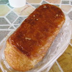 スペイン石窯パン工房 メリチェル 熊本店 - クロワッサン生地の中にチーズたっぷりです