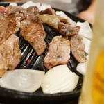 炭火焼ジンギスカン ポッケ - 焼くべし焼くべし！