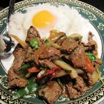 バーンキラオ - カオガパオヌアカイダーオ