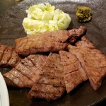 牛たんと和牛焼 青葉苑 - 