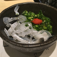 とらふぐ亭 新宿別館 - 皮刺し