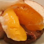 アノニム - 椎茸のグリルと温度卵の卵黄