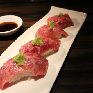 女性限定 女子会飲み放題付きコース 肉寿司や田村牛を堪能 西麻布 六本木でおしゃれなディナー にくだらけ 六本木 焼肉 食べログ