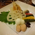 喰らい場 - 自家製ピクルスの盛合せ