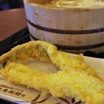 丸亀製麺 - 穴子天といか天