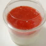 ハッピーベリー - 名前を失念…いちごソースの杏仁豆腐