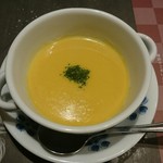 鎌倉パスタ - スープ。前菜でスープかサラダの選択です。