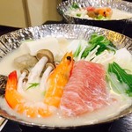 伊豆高原わんわんパラダイスホテル - 海鮮豆乳鍋に火をつけて！