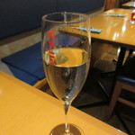 ポン ピエール - 【スパークリングワイン　８８０円】