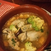 sangria 青山店 - 牡蠣のアヒージョ