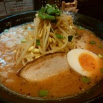 Katsuki - 「大人の味噌らー麺＋豆もやし増し」アップ