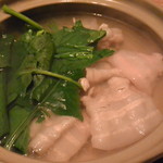 鍋に具材を投入♪